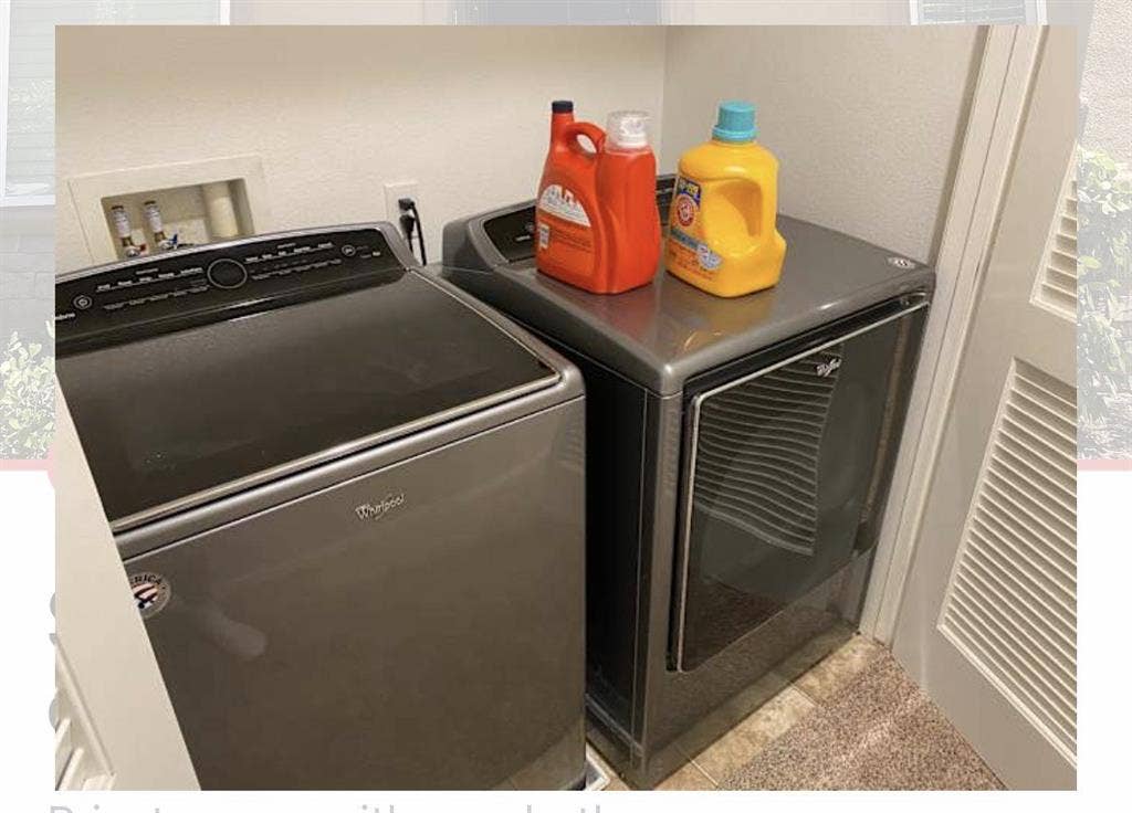 Room for rent in Eastlake