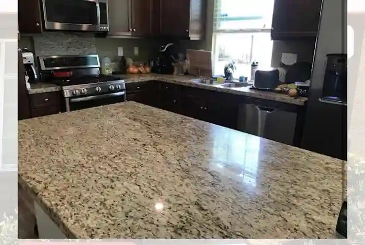 Room for rent in Eastlake