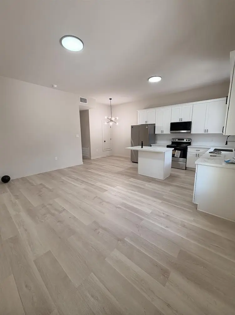 1st floor unit tenant needed!
