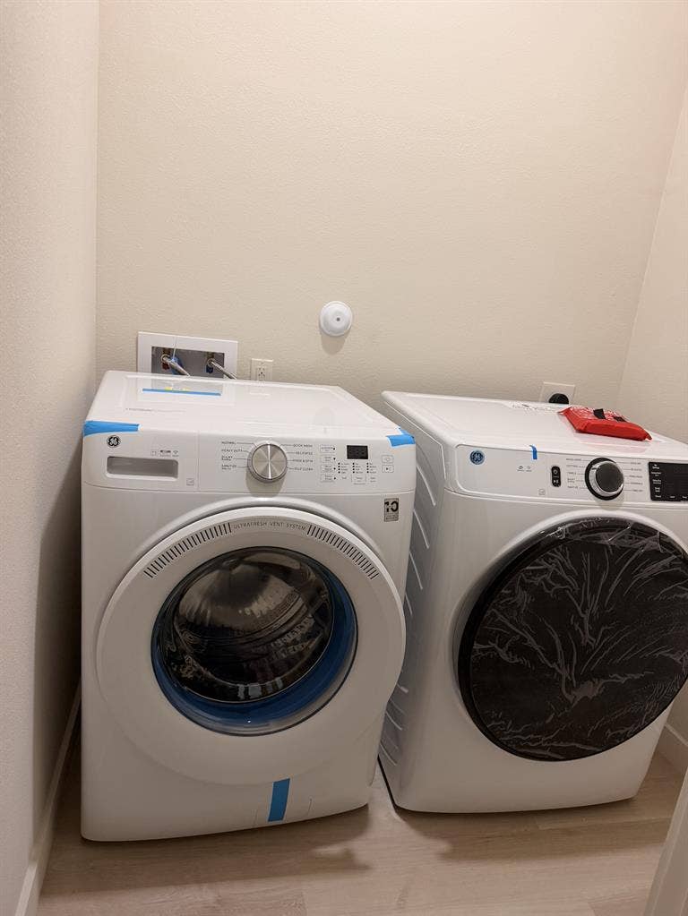 1st floor unit tenant needed!