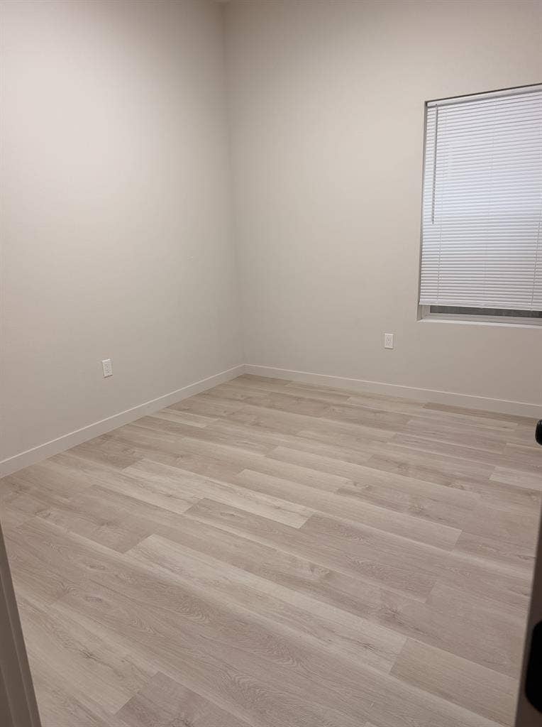 1st floor unit tenant needed!