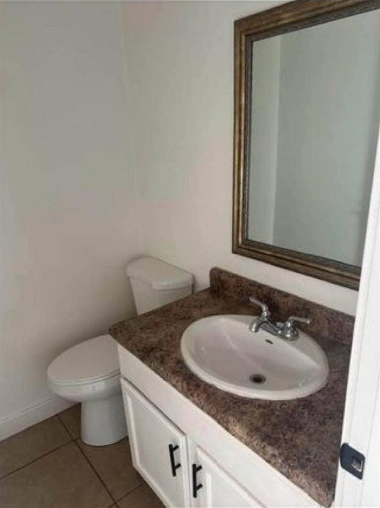 2BR/1BA Apartment for Rent