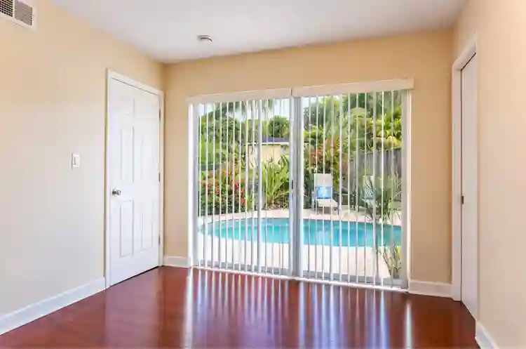 Private Room Own Entrance and Bath