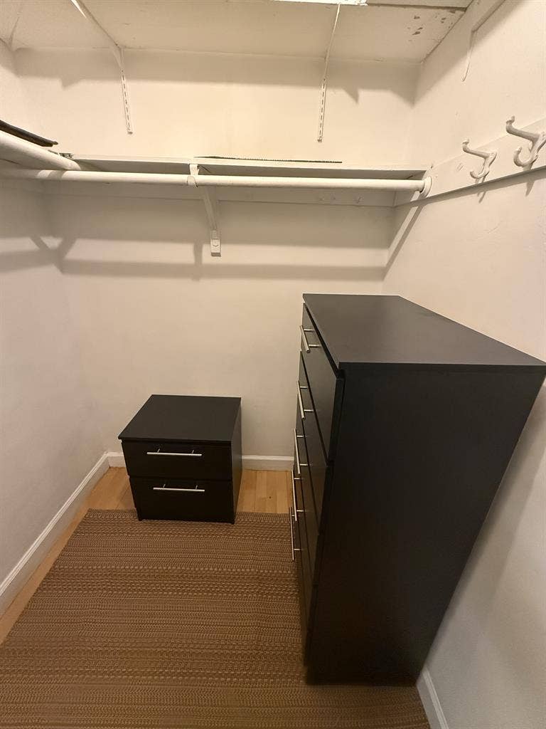 Private Room Own Entrance and Bath