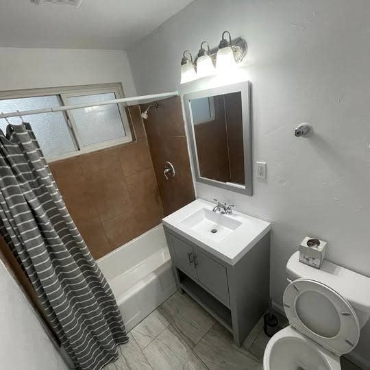 Private Room for Rent - Near BC