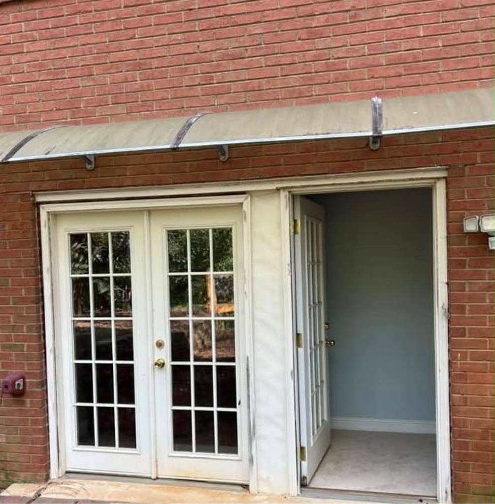 Specious Private 3 BR Basement Apt