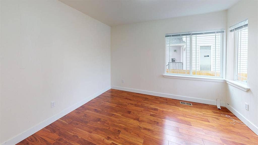 1 BR in Seattle