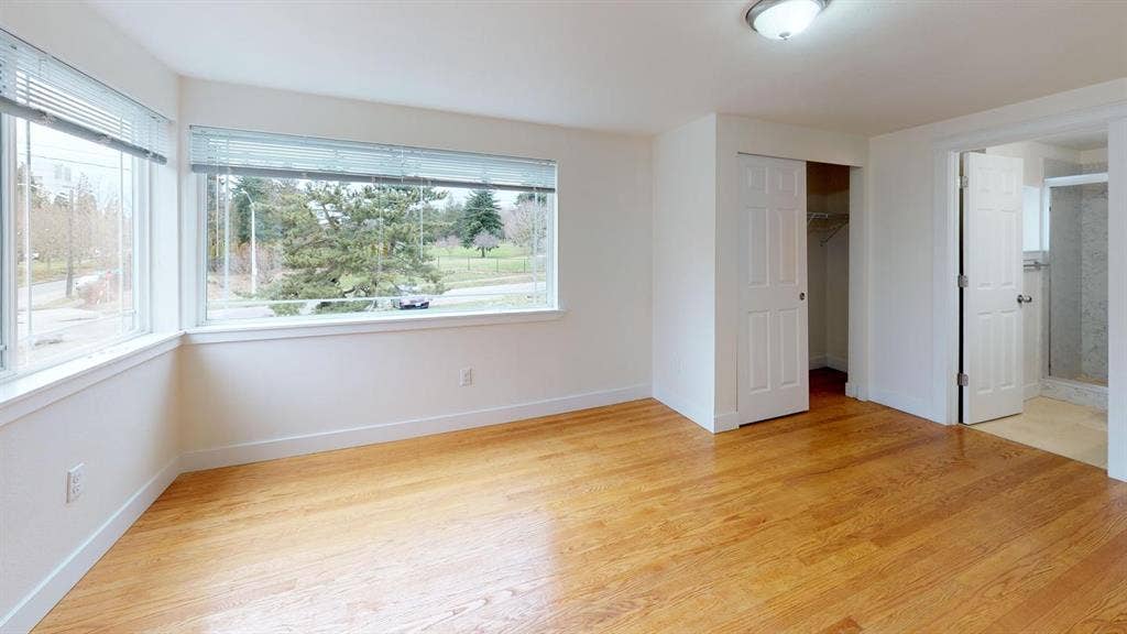 1 BR in Seattle