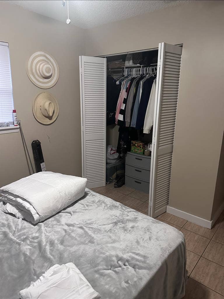 Room for rent