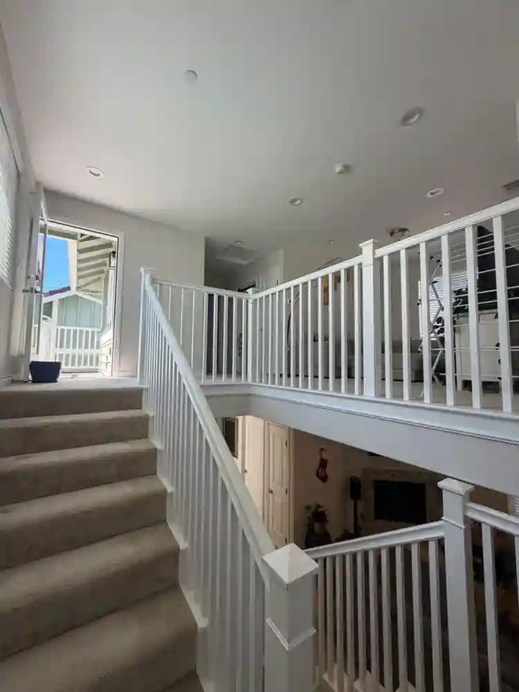 Room in Large House w/ ur Bathroom