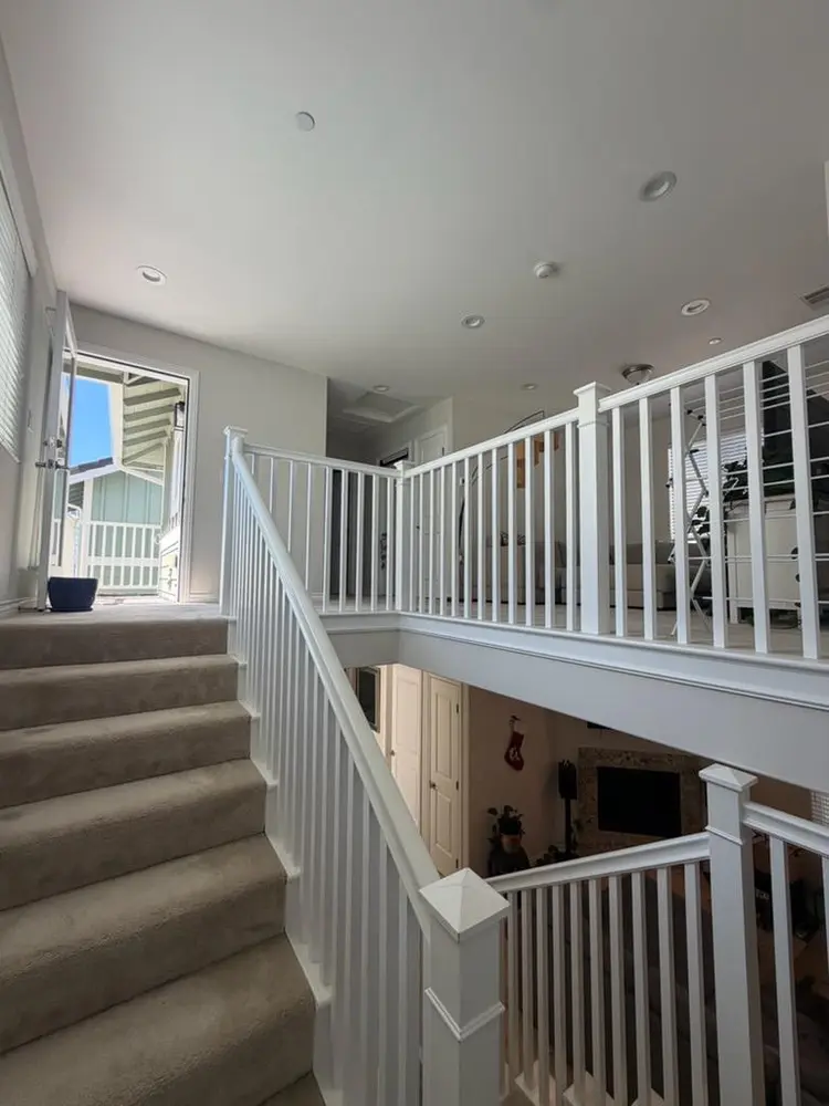 Room in Large House w/ ur Bathroom