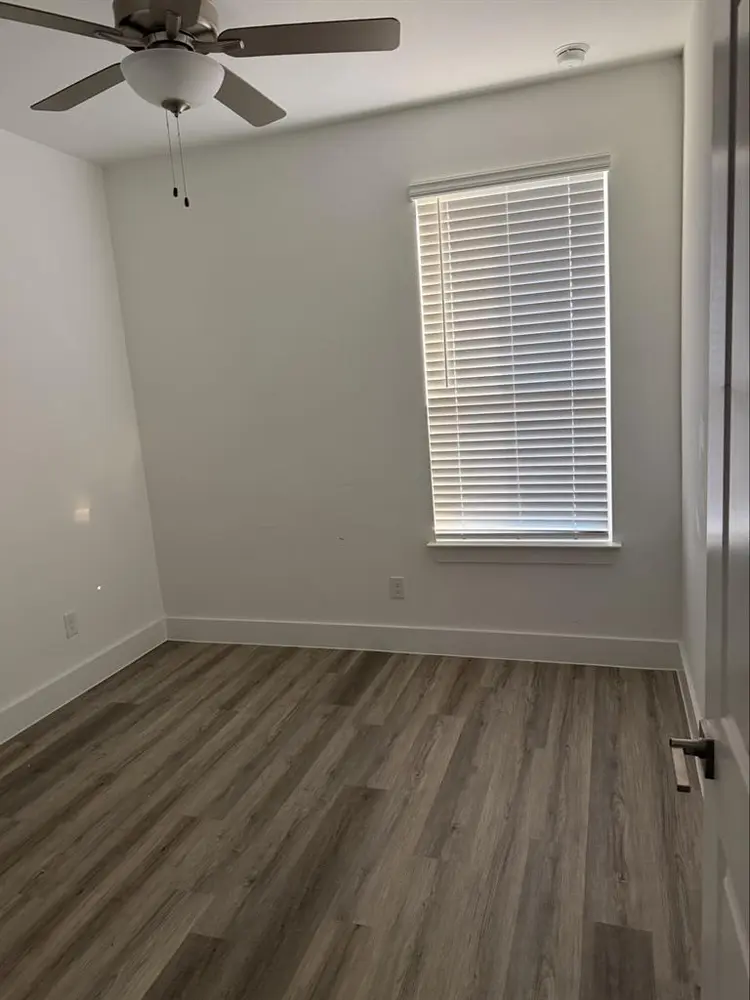 Private room available in Celina