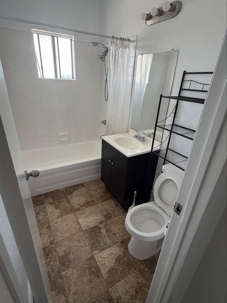 2 bed 2 bath east la