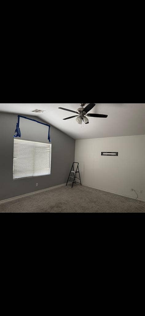 Room For Rent.