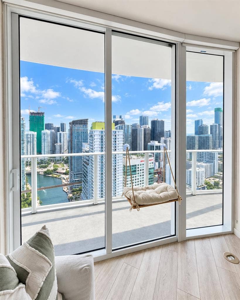 Winter in Brickell | 2BR with Views