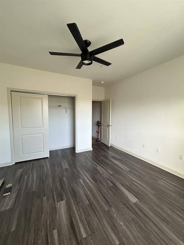 Ashburn Roomie Needed for 2x2