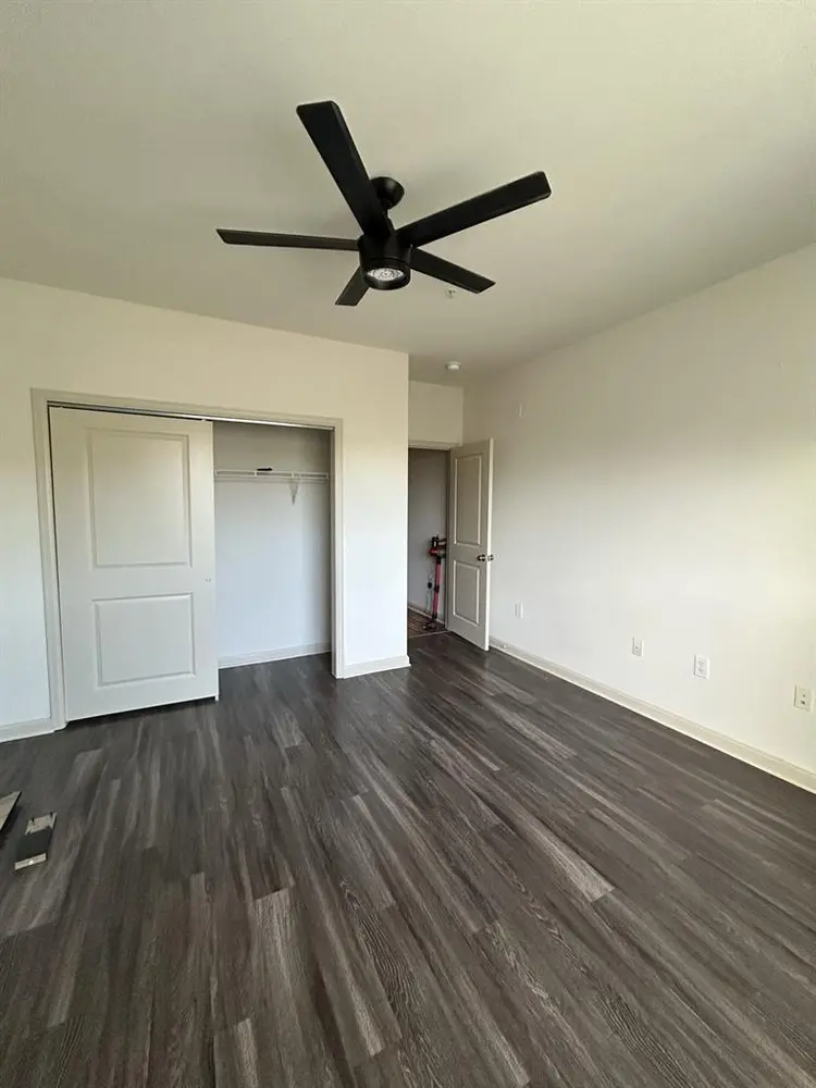 Ashburn Roomie Needed for 2x2