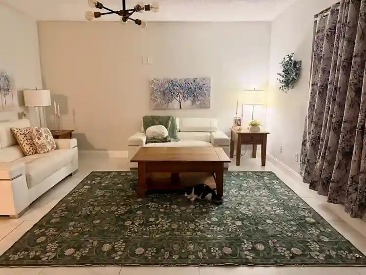 Bedroom Private Bath: Luxury Condo
