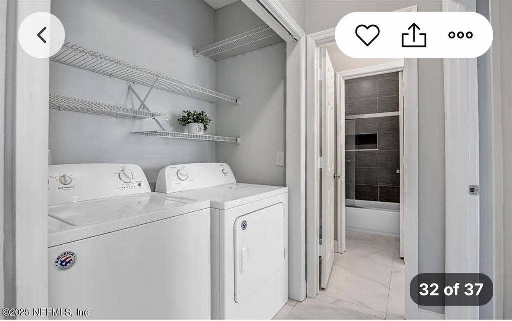 Bedroom Private Bath: Luxury Condo
