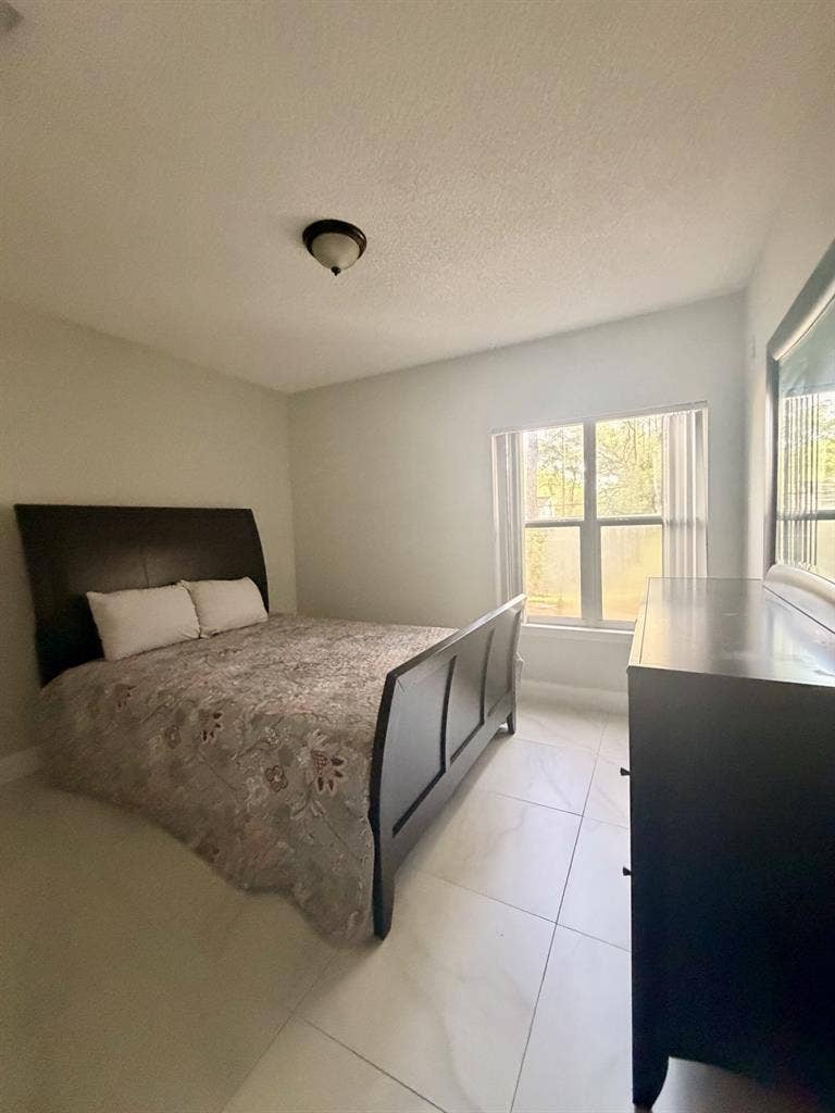 Bedroom Private Bath: Luxury Condo
