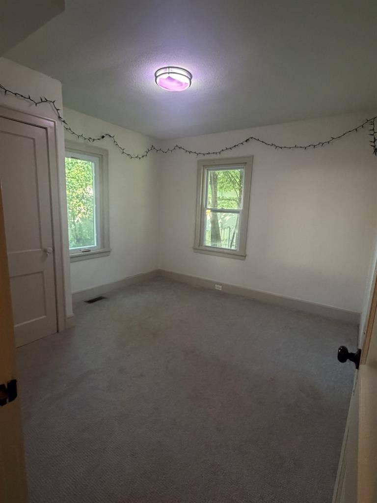 Room Available!!