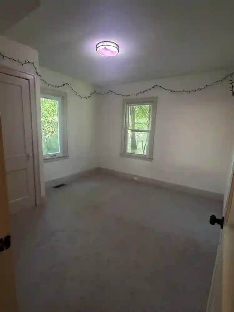 Room Available!!