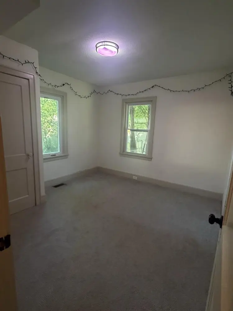 Room Available!!