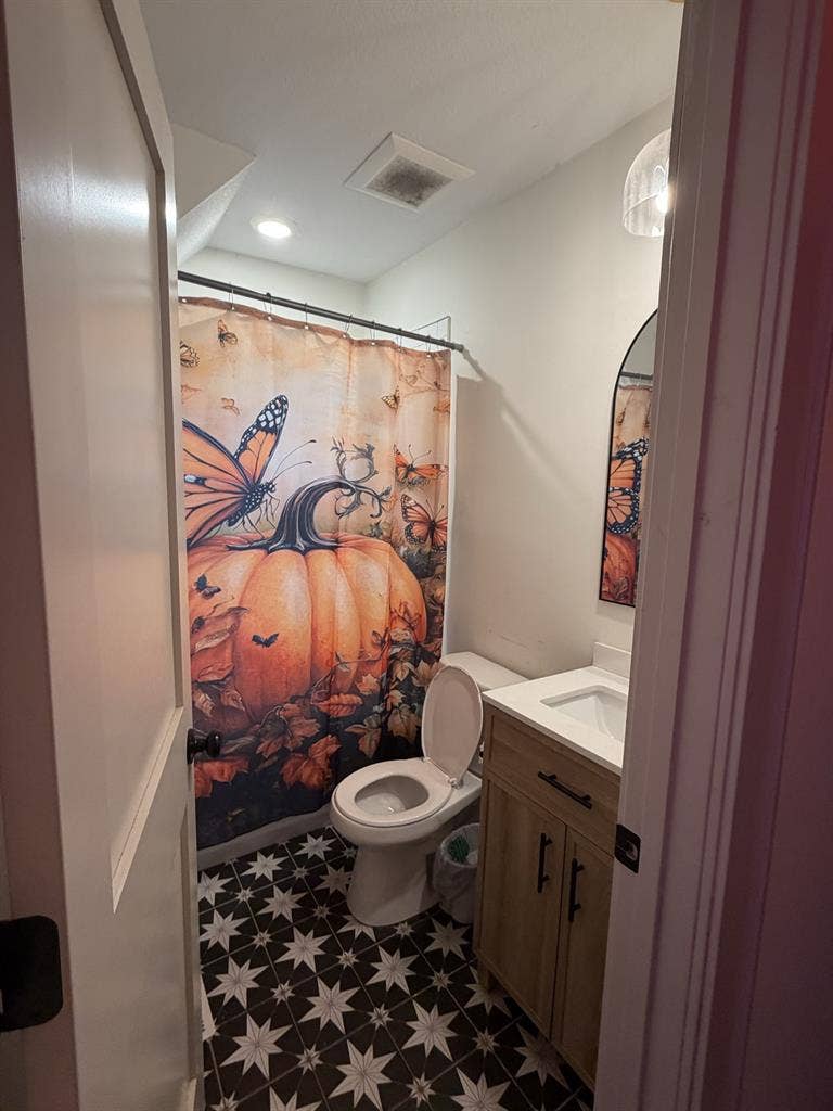 Room Available!!