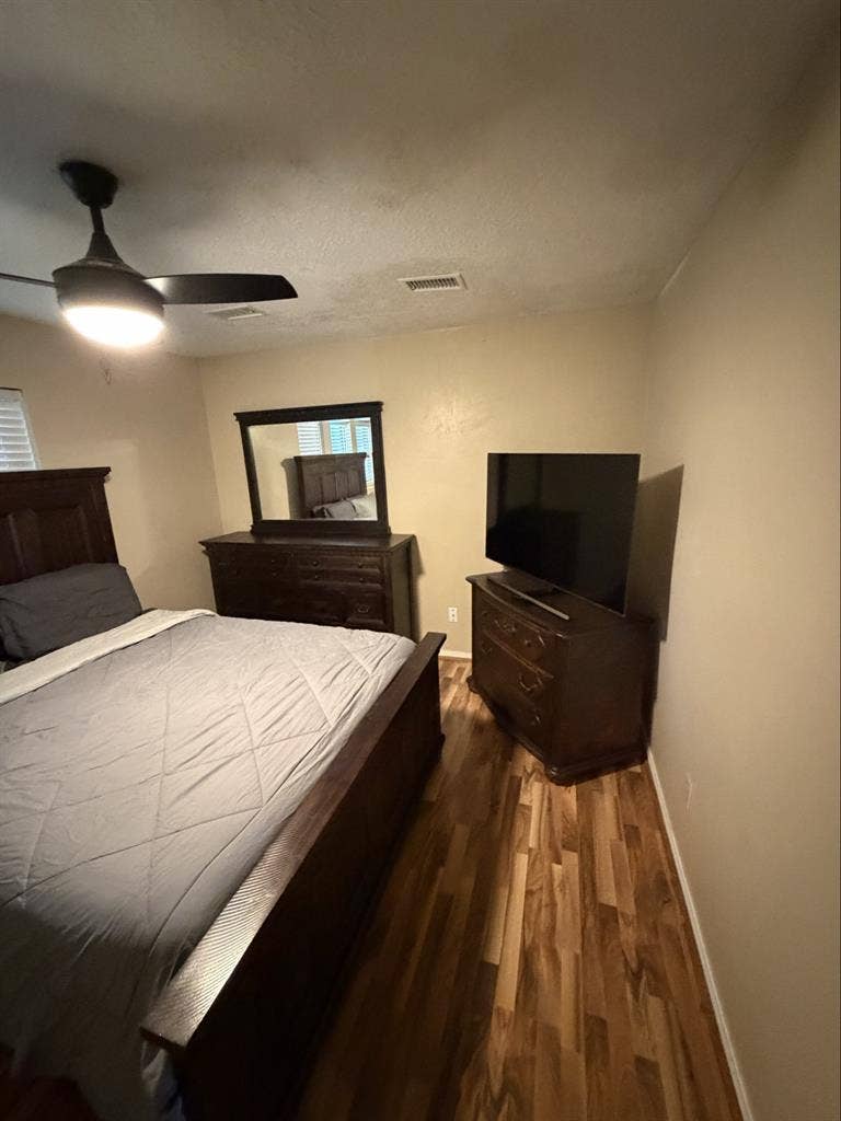 Private room all bills paid