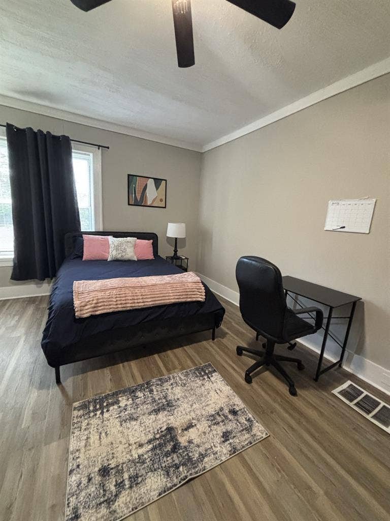 Private Room in CWE Students/nurse