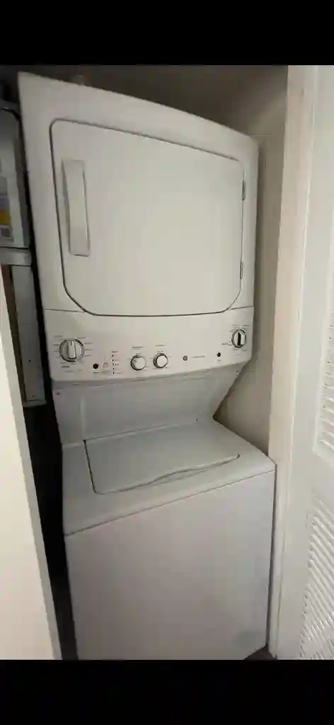 Looking for one girl for a 3/3 apt!