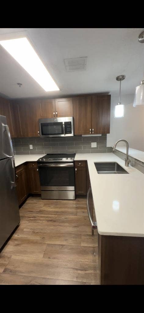 Looking for one girl for a 3/3 apt!