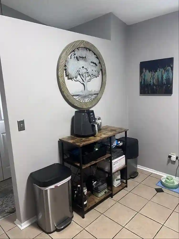 $950 room available