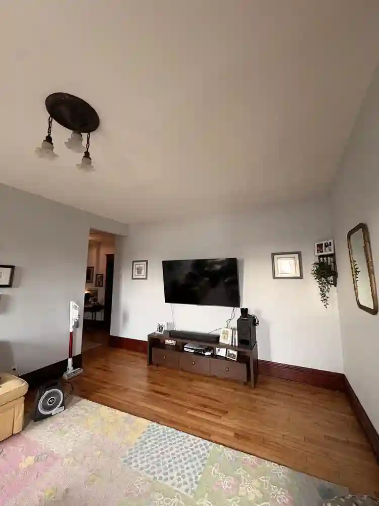 1 Bed 1 Bath Apartment
