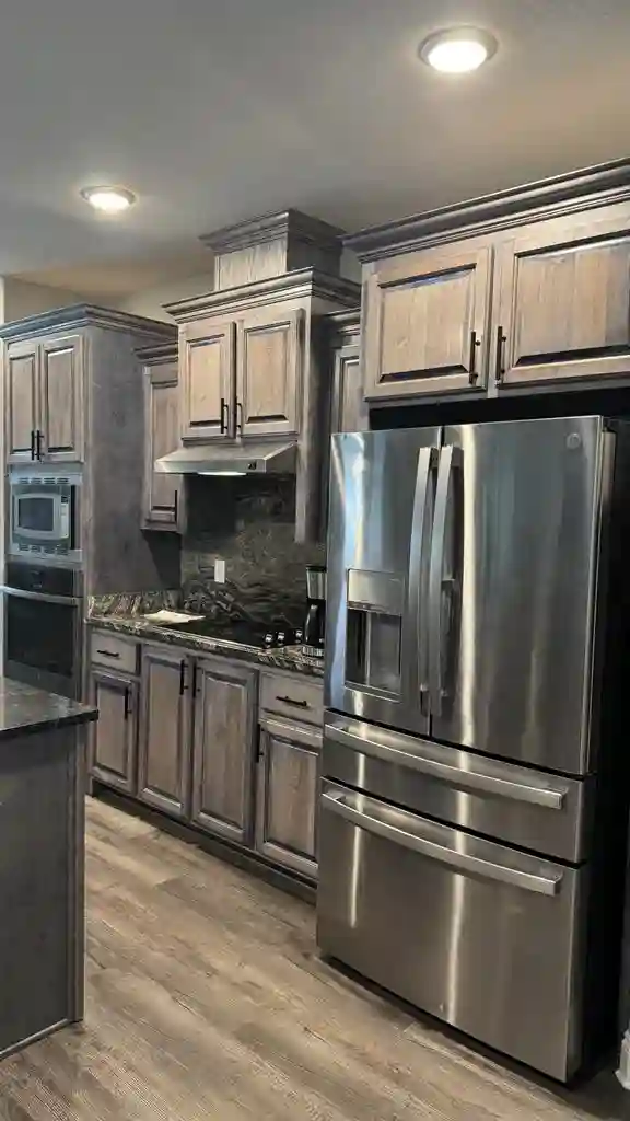Large room for rent/ with pool