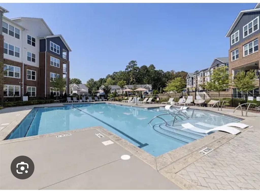 1BR in luxary apartments