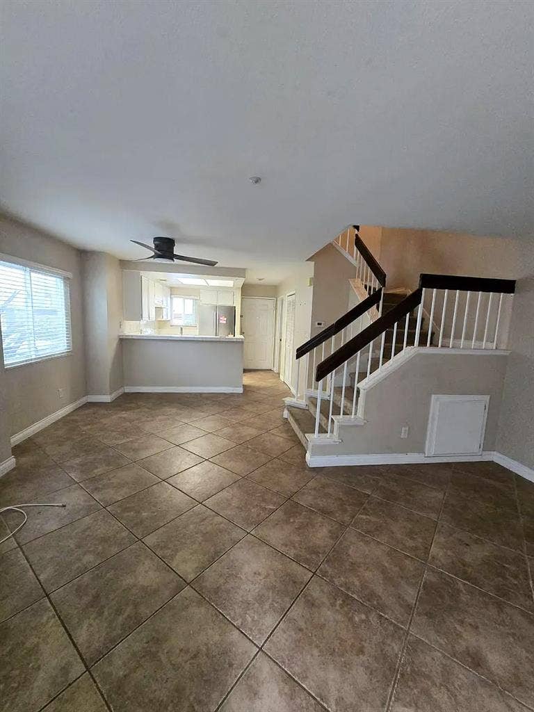 Room w/ Bathroom - Spring Valley