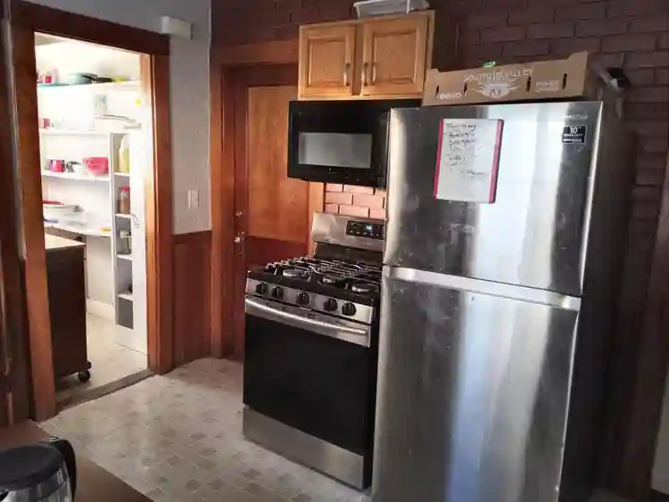 Room for Rent available October 7th