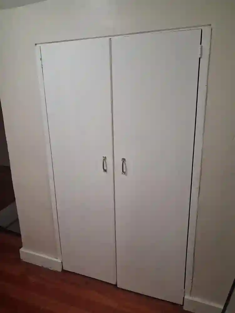 Room for Rent available October 7th