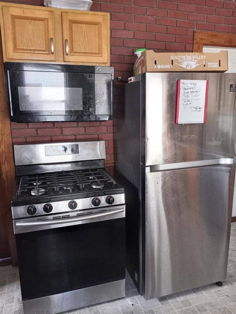 Room for Rent available October 7th