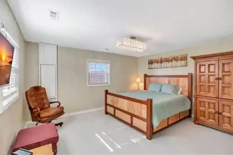Room in Easley, SC - FEMALES ONLY