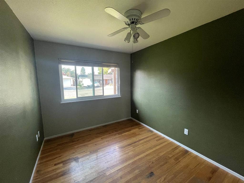 Room available Nov 1st