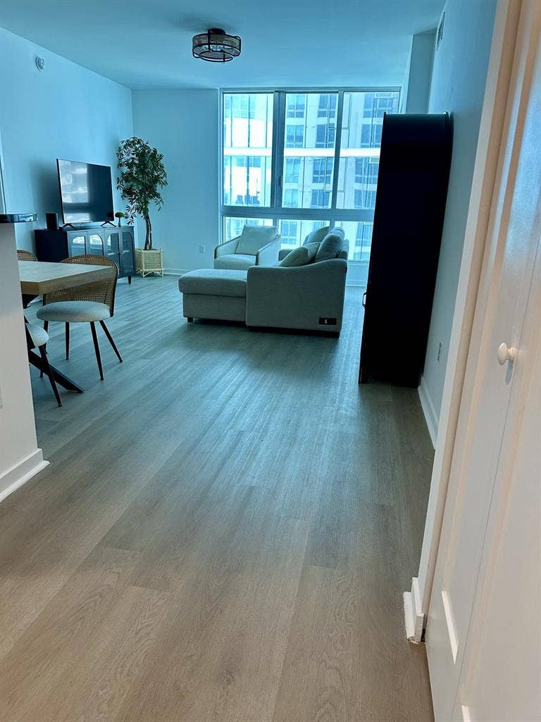 Looking for a roomate in Miami