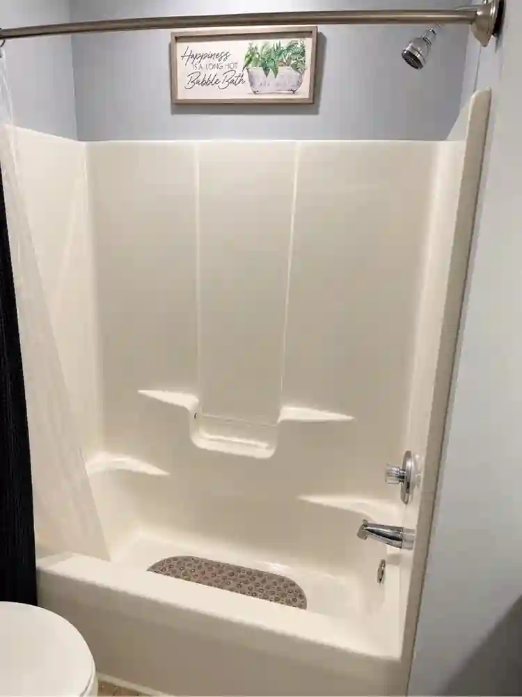 Private bedroom & bathroom for rent