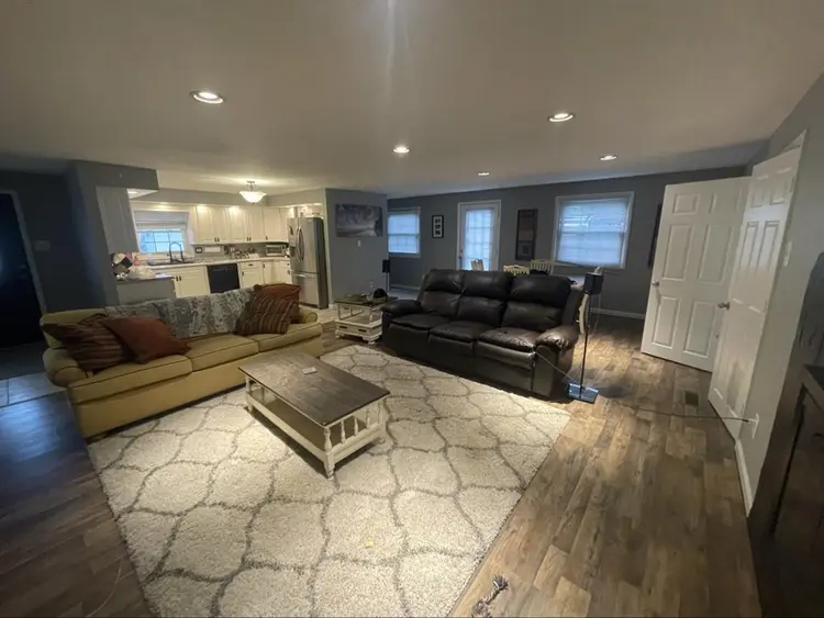 Room available N0v1 possibly sooner