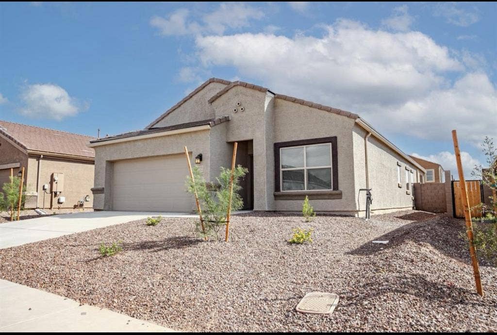 5 Bedrooms House in Marana AZ