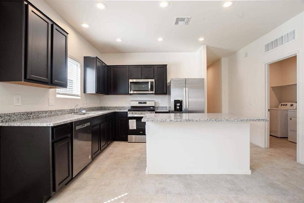 5 Bedrooms House in Marana AZ