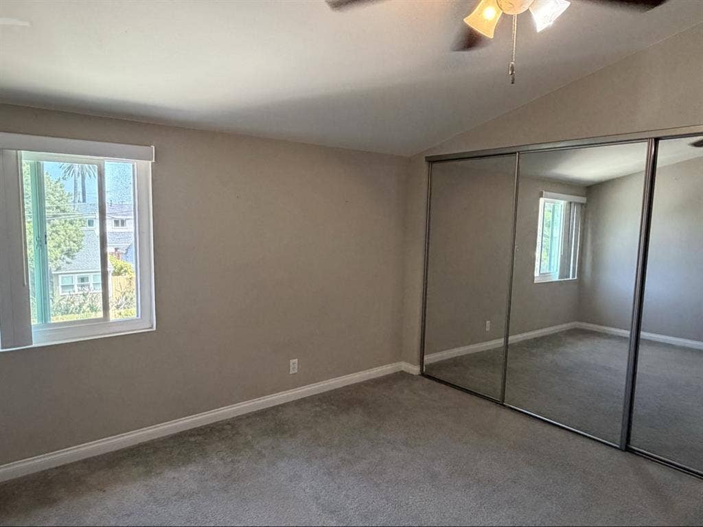 Room available October 1st!