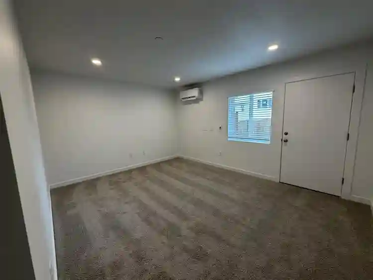 Room for rent w private bathroom