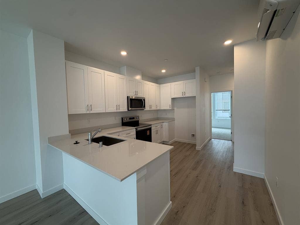 Room for rent w private bathroom